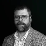 Kunstnik Paul Mänd Viscosa Kultuuritehase kompleksis Hiiumaal. mida teha Hiiumaal ja kuhu minna lastega. Arhitektuuripärand mis loob kunsti, teatrit, kontserte ja festivale. Puhka Eestis kontserdid, söögikohad ja festivalid. Majutus Hiiumaal ning kireva kultuurikavaga üritused, loodusmatkad, kultuurireisid ja giidituurid.